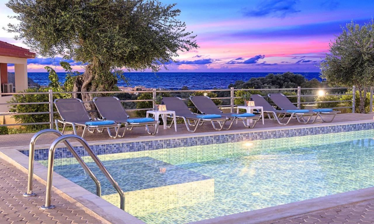 Aqua Blue Villas With Heated Pool Mathés Eksteriør billede