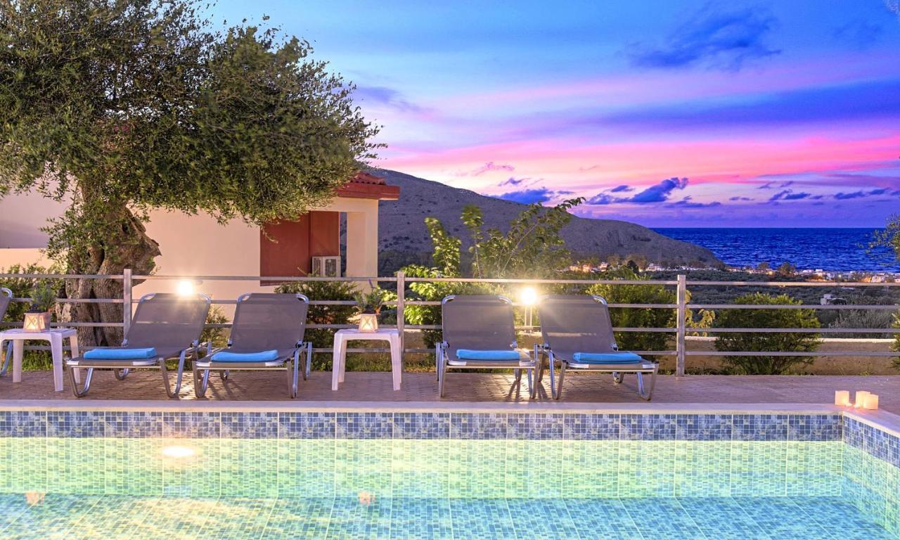 Aqua Blue Villas With Heated Pool Mathés Eksteriør billede