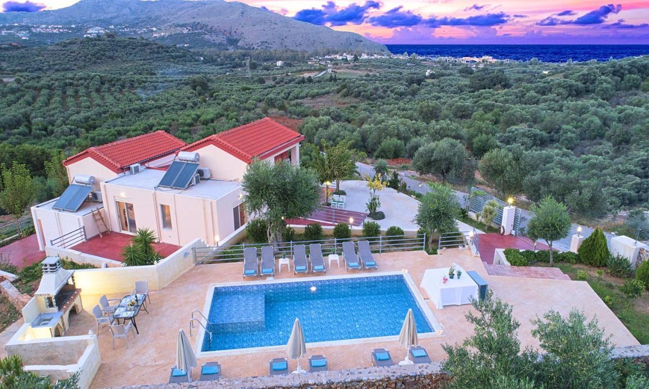 Aqua Blue Villas With Heated Pool Mathés Eksteriør billede