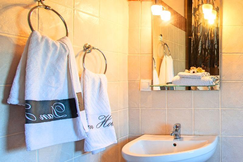 Aqua Blue Villas With Heated Pool Mathés Eksteriør billede